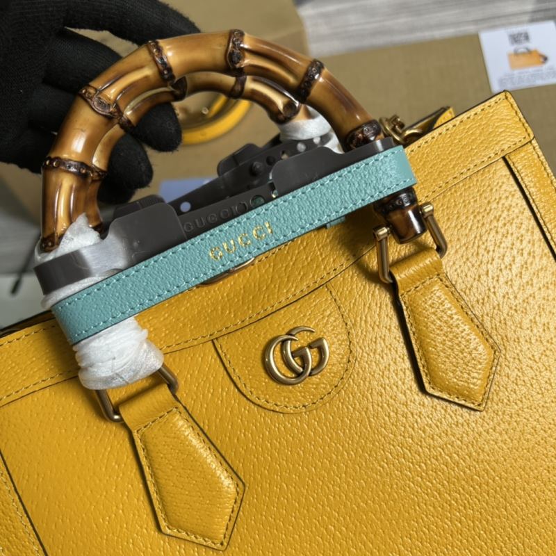Gvc*1 tote bags
